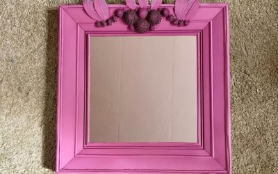 Miroir en carton recyclé et carton ondulé